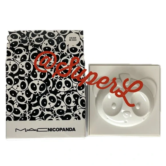NEW Limited MAC Cosmetics Gleamer NICOPANDA FACE POWDER Blush Colour Me Nico